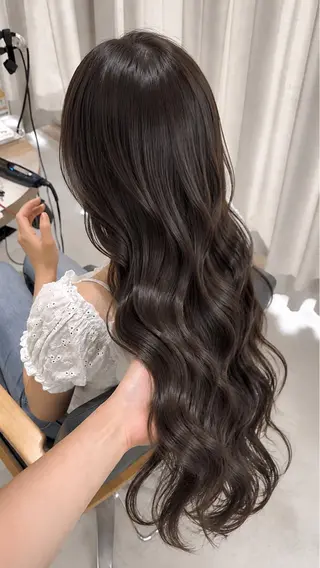 ロング カラー Zina天神🌻 Honokaのヘアスタイル