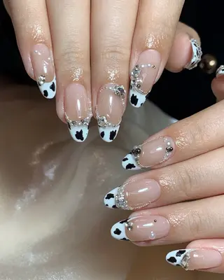 ネイル VV  Nail salonのネイルデザイン