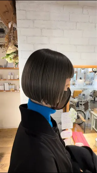 ショート カラー 伊藤 慎吾のヘアスタイル