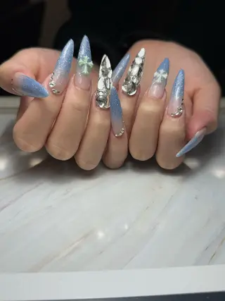 ネイル akina nailsのネイルデザイン