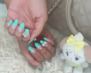 ネイル LAVISH sakiのネイルデザイン