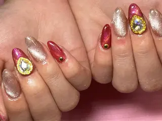 ミディアム ネイル Beauty Salon Lunaのエステ・リラクイメージ