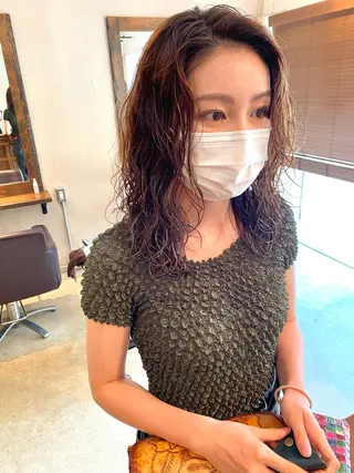 ミディアム カラー ヨシダ トオルのヘアスタイル
