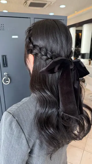 ヘアアレンジ ヘアセット/ブリーチ カラー🩰SEINAのヘアスタイル