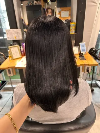 ミディアム レイヤーStyle 🪽菜々実のヘアスタイル