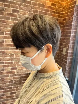 ショート カラー パーマ ヘアアレンジ メンズ キッズ ネイル マツエク・マツパ アイブロウ 久木原 ゆりのヘアスタイル