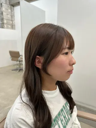 ロング ルナ/ SYS by fitのヘアスタイル
