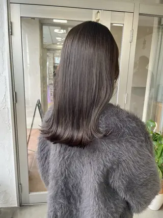 ミディアム 荒川泰輝/オリーブ カラー/透明感カラーのヘアスタイル
