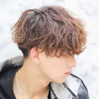 ショート パーマ メンズ メンズ特化カットパー マカラー坂田柊のヘアスタイル