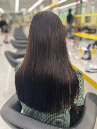 ロング カラー ハイトーンカラー 🦄レイヤーカットのヘアスタイル