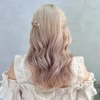 セミロング ヘアアレンジ 伊藤 玲衣のヘアスタイル