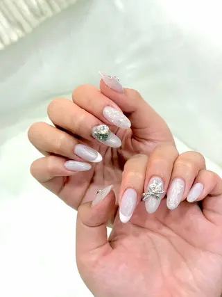 ネイル MQueen ネイルサロンマルのネイルデザイン