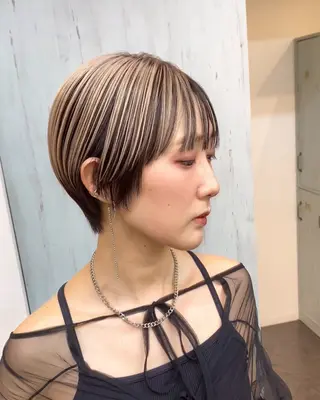 ショート カラー ✨原宿ハイトーン ブリーチ職人菊池のヘアスタイル