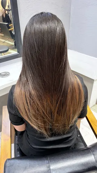 カラー GiseL あいりのヘアスタイル