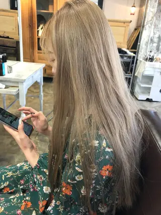 ロング カラー Pia ツボイ ケイタのヘアスタイル