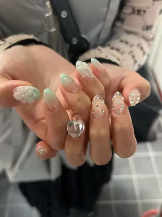 ネイル Hata nail 🎀個性派ニュアンスのネイルデザイン