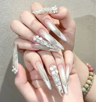 ネイル D-BEAUTY Nailsalonのネイルデザイン