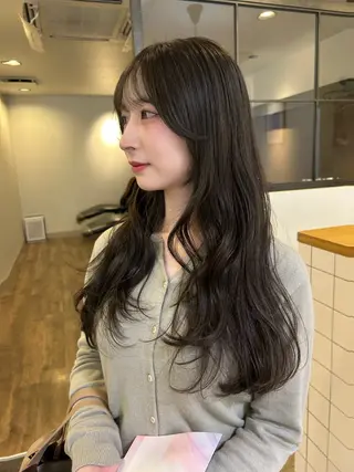 ロング カラー 透明感カラー レイヤーカット りなのヘアスタイル