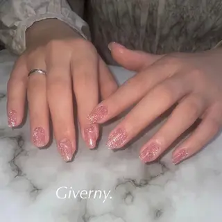 ネイル Giverny .のネイルデザイン