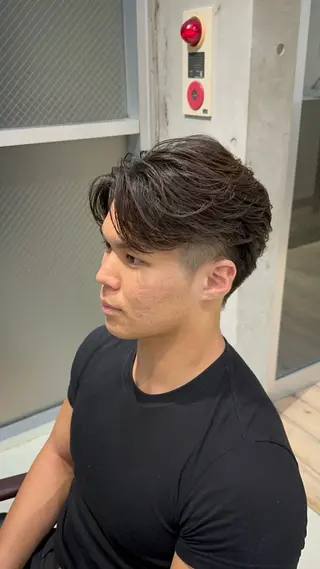 パーマ メンズ fifth原宿 宮部蓮のヘアスタイル