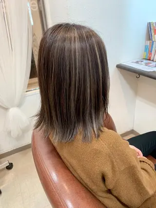 ミディアム カラー i'll 未空のヘアスタイル