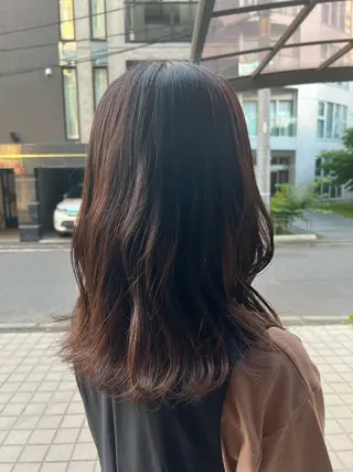 ロング 安田 菜摘のヘアスタイル