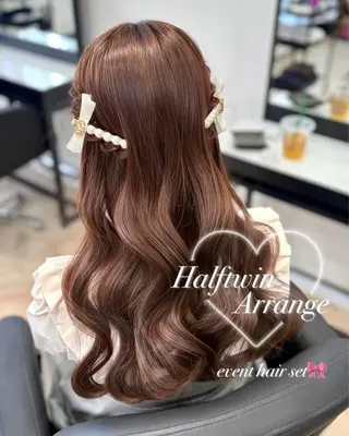 ロング ヘアアレンジ 𝒎𝒐𝒆🩰 名駅/ヘアメ/暖色♡のヘアスタイル