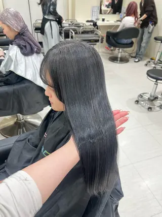 ロング カラー ヘアアレンジ 韓国レイヤー&ピンク 艶髪🩶maikoのヘアスタイル
