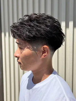 パーマ メンズ フェザーパーマメンズ ピンパーマ京都駅前のヘアスタイル
