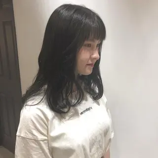 ロング カラー 江原 彩華のヘアスタイル