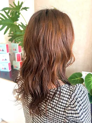 ミディアム 🤍レイヤーツヤカラ ーAkane🇰🇷のヘアスタイル