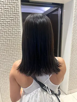 ミディアム ここな Un amiのヘアスタイル