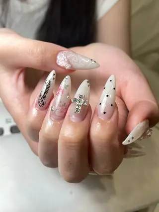 ネイル LYYM Salon ユキのネイルデザイン