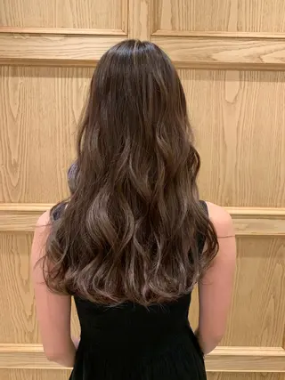 ロング カラー 🫧美髪矯正🫧透明 感カラー🫧チサトのヘアスタイル