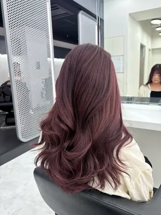 ロング カラー 抜け感レイヤー︴ ニュアンスカラーのヘアスタイル