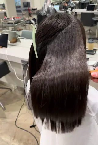 ロング 髪質改善 左近研人のヘアスタイル