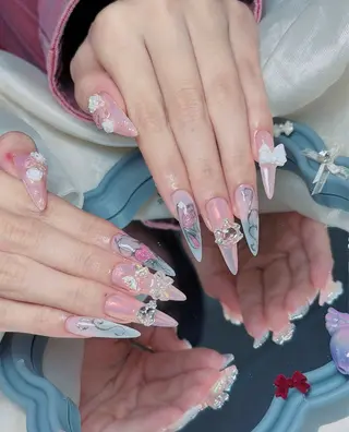 ネイル Lyna 池袋 ロングネイルのネイルデザイン