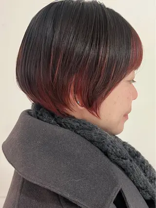 ショート カラー たかはた すずかのヘアスタイル
