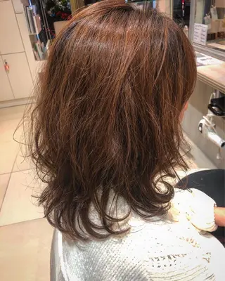 セミロング 似合う髪型見つけます AYAKAのヘアスタイル