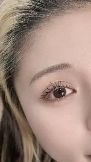 マツエク・マツパ Q-LASH Kotoneの眉毛・アイブロウイメージ