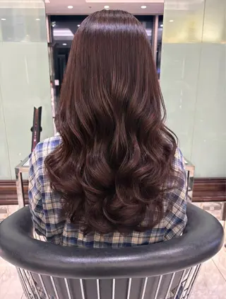 セミロング パーマ 韓国っぽ水光肌カラー マンツーマン🫧なおのヘアスタイル