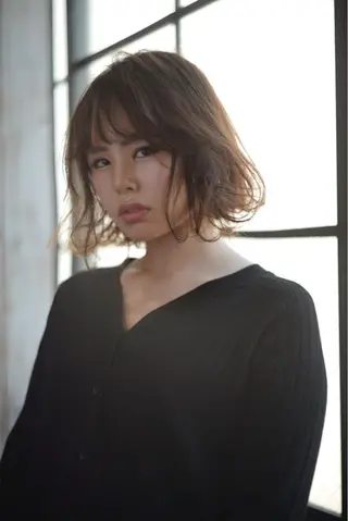 ショート 似合わせカットカラー 🌿つじおかるみのヘアスタイル