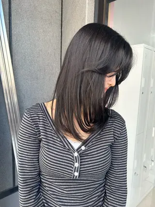 セミロング 🦋カラー得意‪✝︎ SEKIKAWA🦋のヘアスタイル