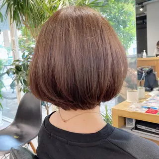 ミディアム ショート・ウルフ✂︎ 安住有咲子のヘアスタイル