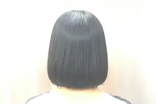 ミディアム 小林　ローズパープル カット＆カラー美容室のヘアスタイル
