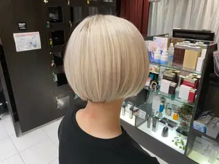 ショート カラー グレージュ達人/赤み 消し/ブリーチ/岩崎のヘアスタイル