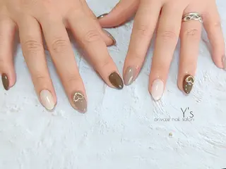 ネイル YUMI NAGAI のネイルデザイン