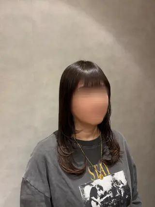 ミディアム 中村 芹愛のヘアスタイル