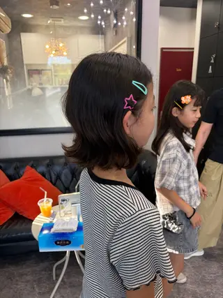 ミディアム 友滝 真菜美のヘアスタイル