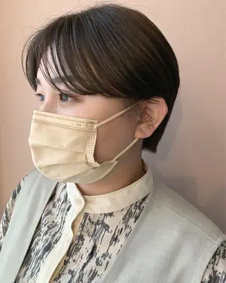 ショート カラー hubhair レイヤー/透明感のヘアスタイル